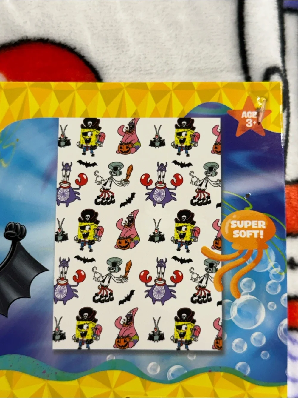 SpongeBob SquarePants Halloween Plush Blanket - Multicolor